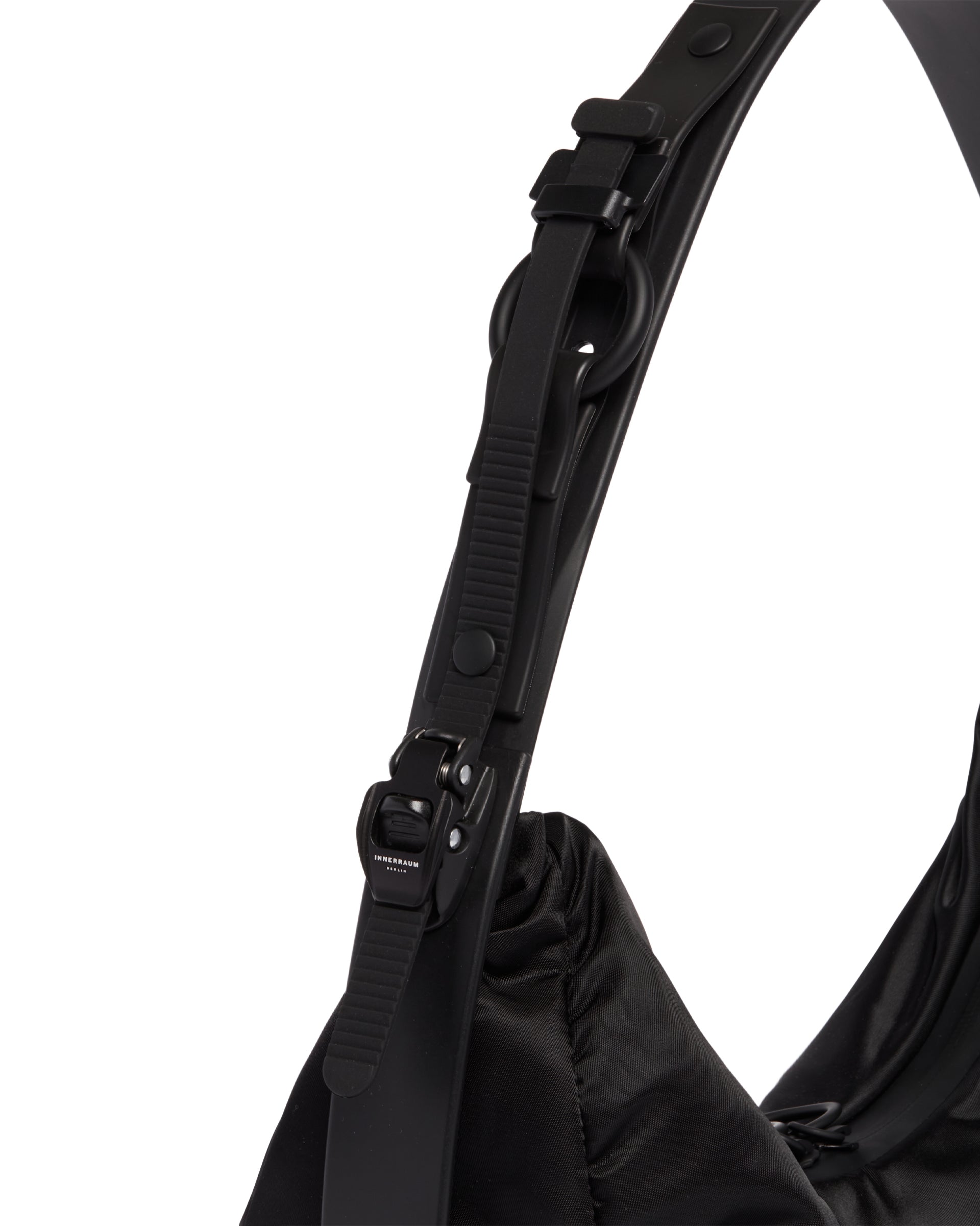 FW24-25---innerraum---M07BMBKPA00BLACK_3_P_1a8e3c9c-a011-448d-a9d2-25288e94abe4.jpg