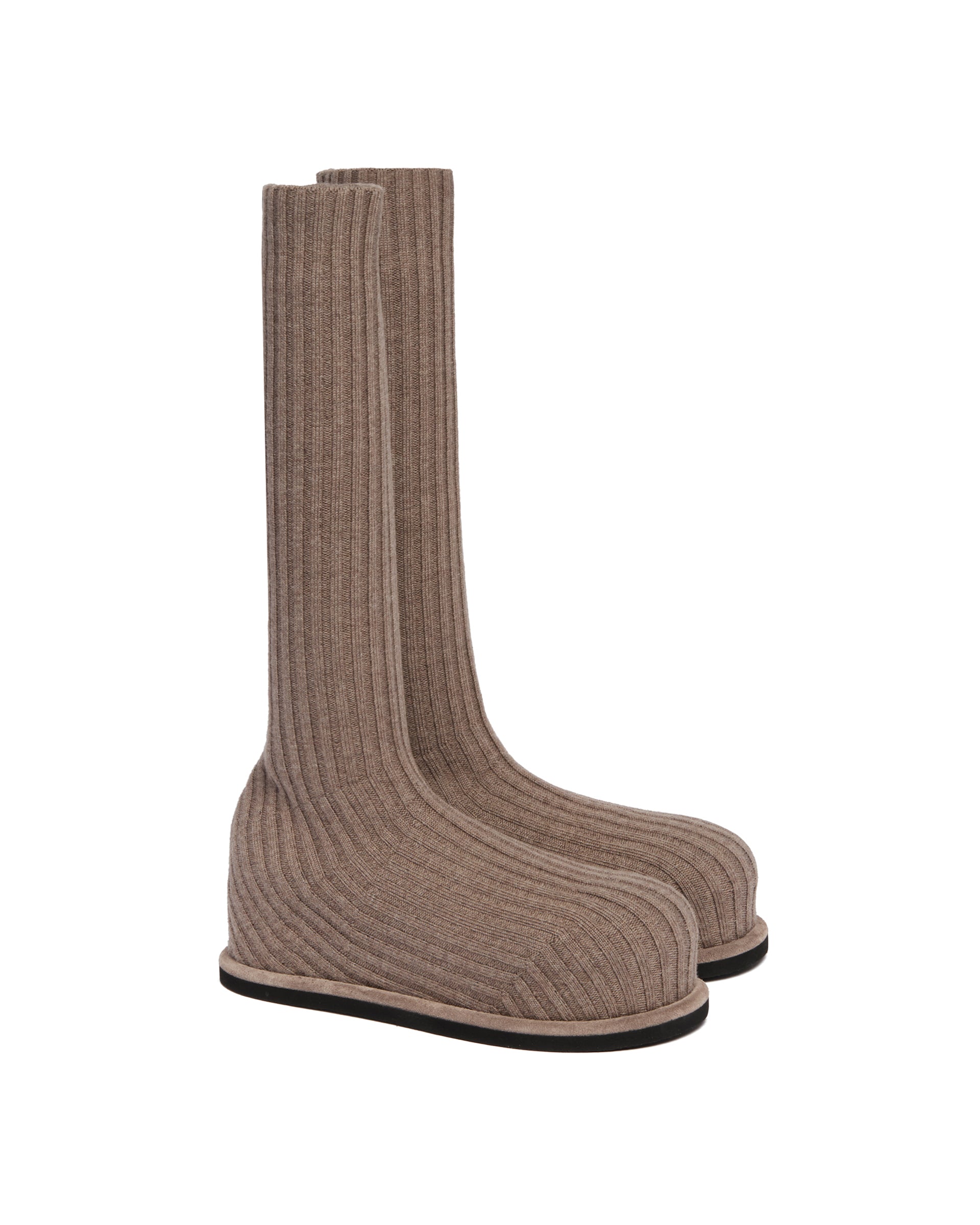 FW24-25---amina_20muaddi---360177_2_P_94ee01b6-2d28-4522-92ca-251a912049e2.JPEG