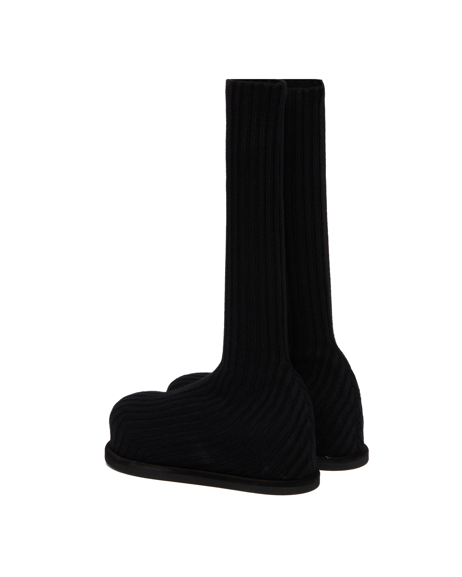 FW24-25---amina_20muaddi---360175_4_P_58bc65d0-a0b3-4eeb-b98f-3e5693eb3b4e.jpg