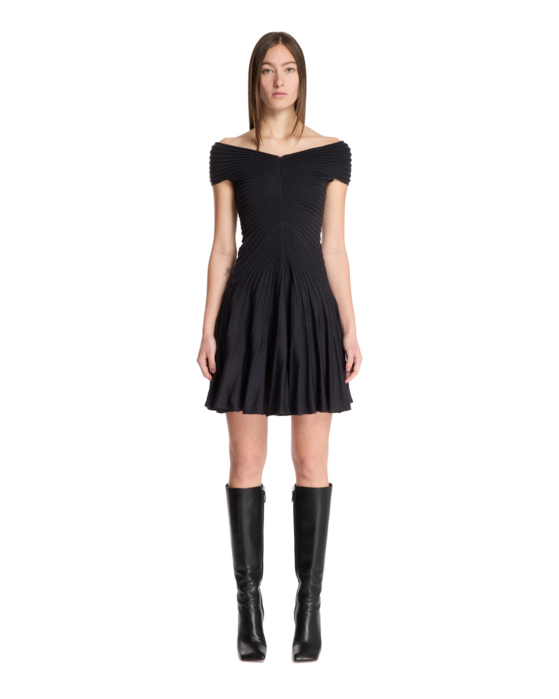 SS25---alaia---AA9R2527K010A840_212080b7-ec3b-41f1-9194-1418a52caa20.jpg