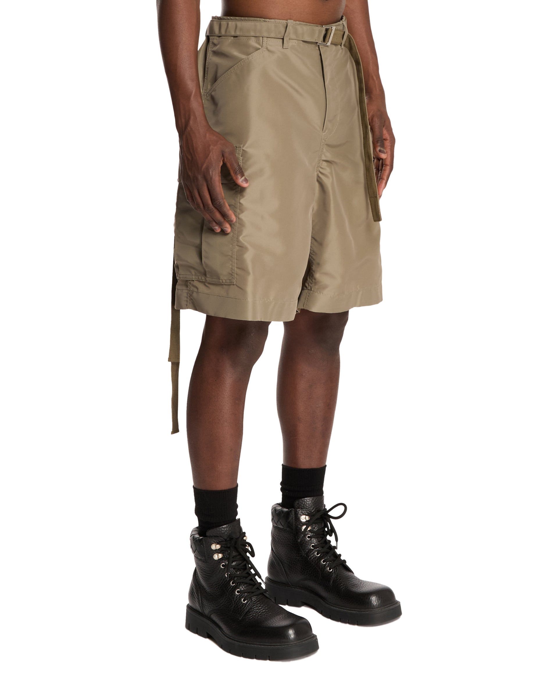 SS25---sacai---2503616M550_1_P_05e67936-33e1-4b0f-a230-6ace611a53c7.JPEG
