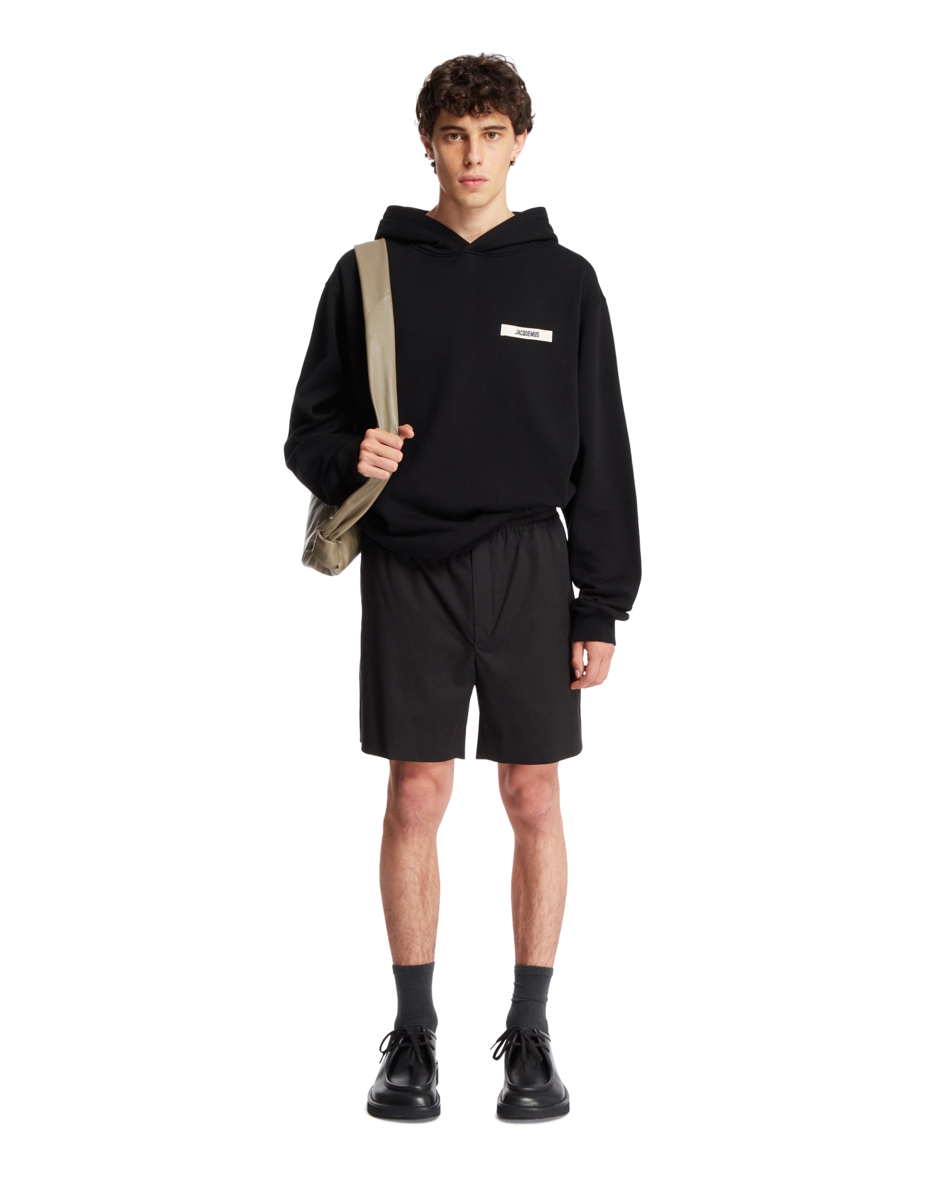 SS25---jacquemus---245JS2472036990_2_P_56d2fae5-33ac-445c-b207-fcd05da591af.JPEG
