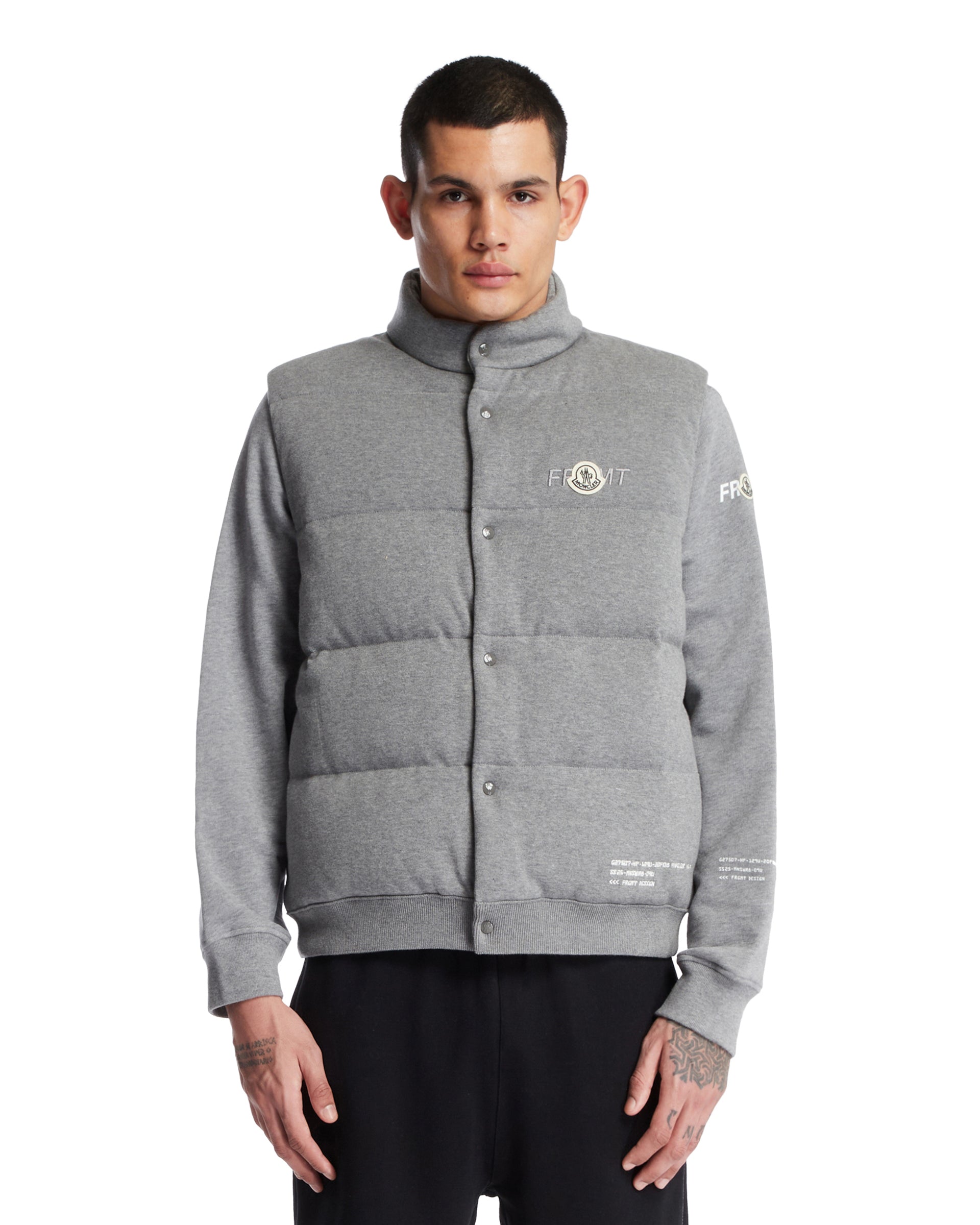 Moncler Genius x FRGMT 그레이 패딩 베스트