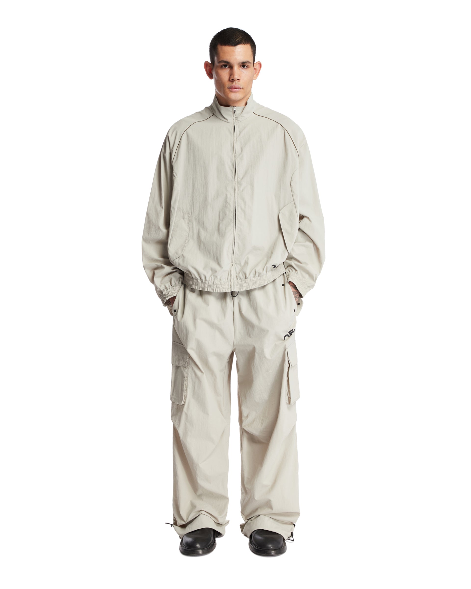 SS25---off-white---OMCJ037S25FAB0010500_2_P_bab36591-95a2-4fee-ac95-438ccb6a3839.JPEG