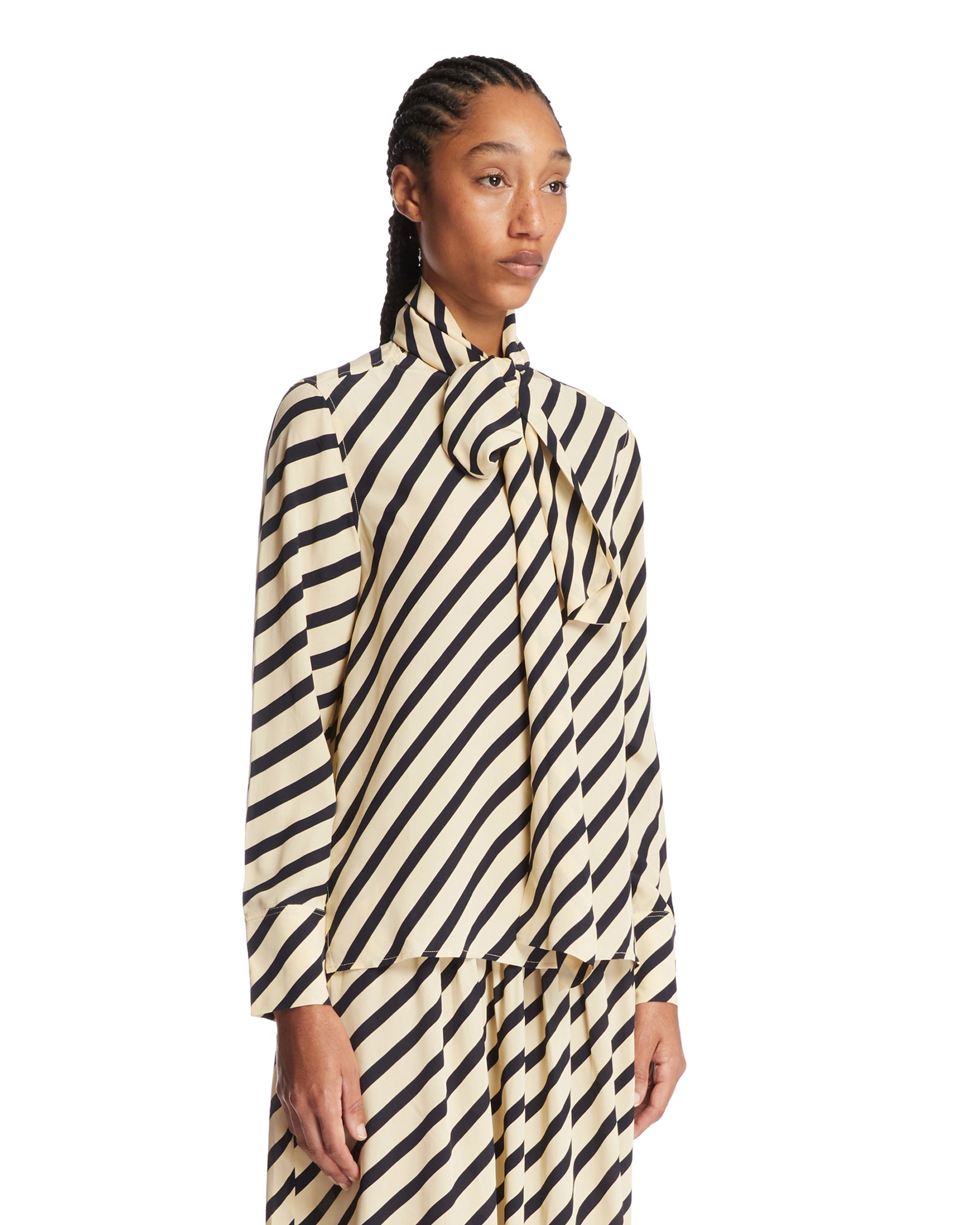 SS25---tommy_20hilfiger---WW0WW455480A9_1_P.jpg