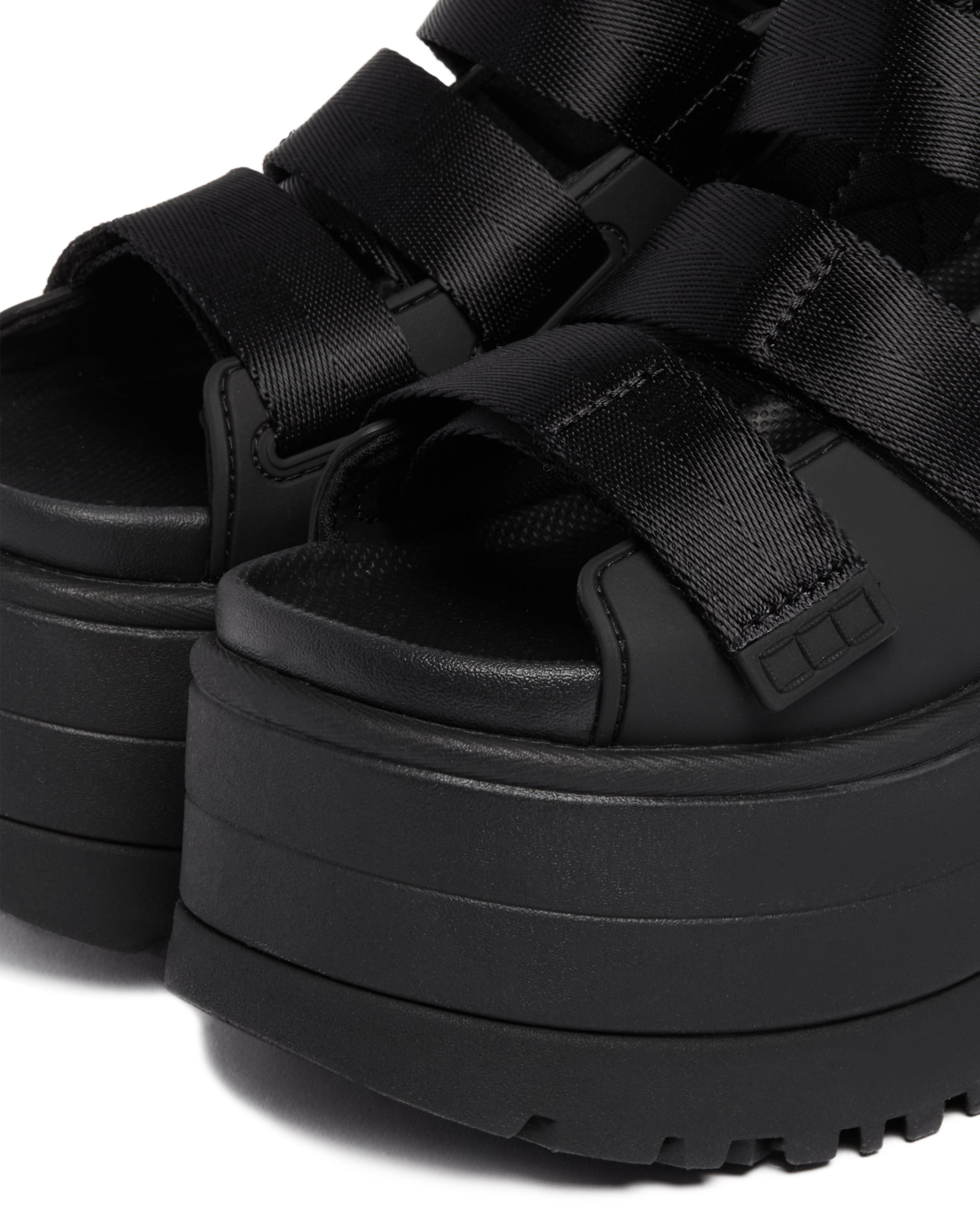 SS25---ugg---1167431BLK_5_P.JPEG