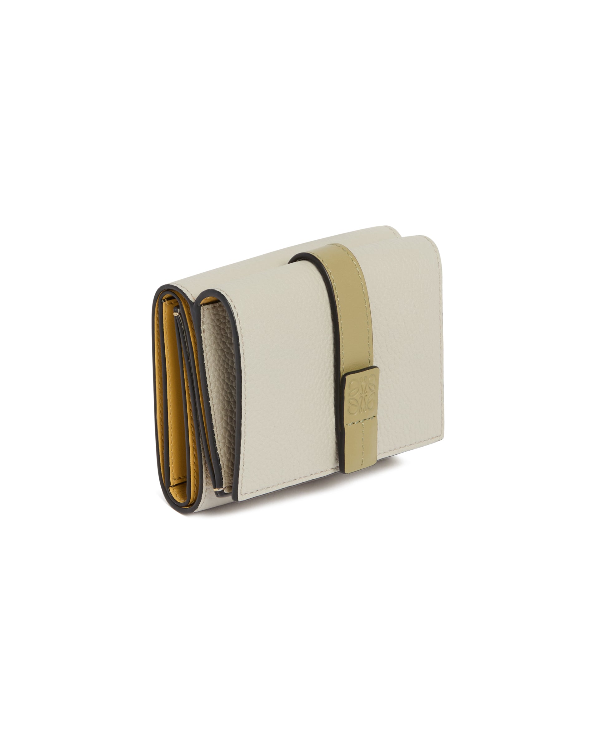 SS25---loewe---C660TR2X035666_3_P.JPEG