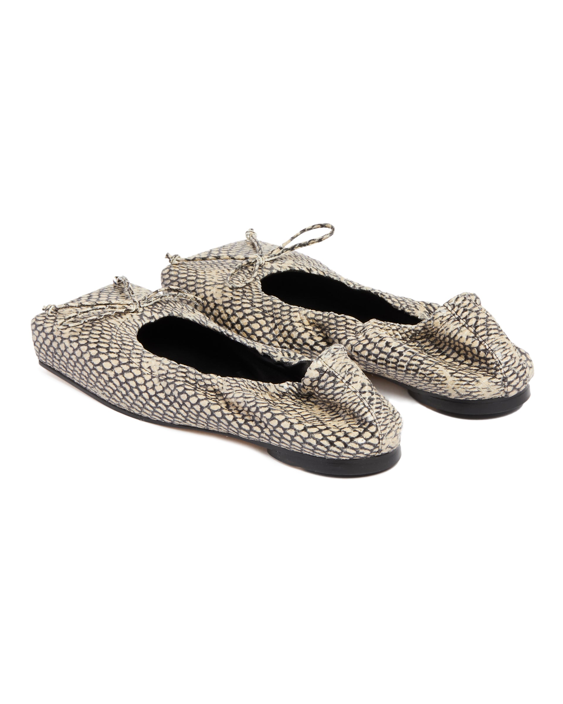 SS25---jacquemus---243FO1573233150_4_P.JPEG