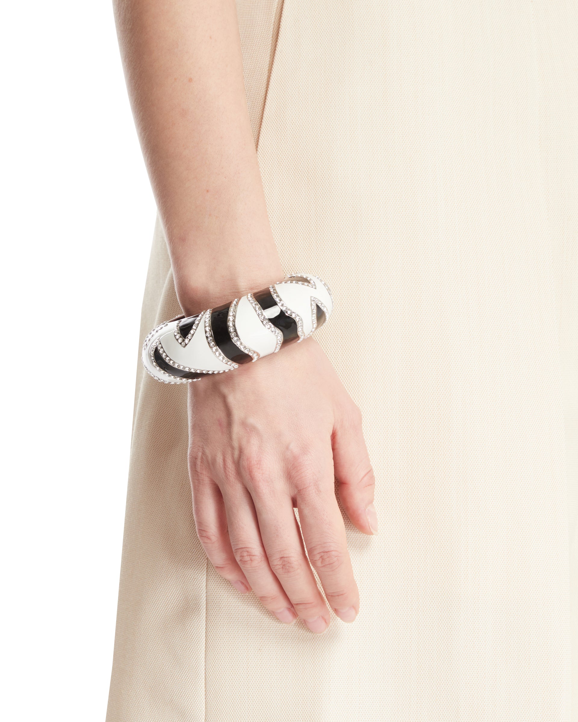 SS25---jacquemus---251JW72851009DZ_2_P.JPEG
