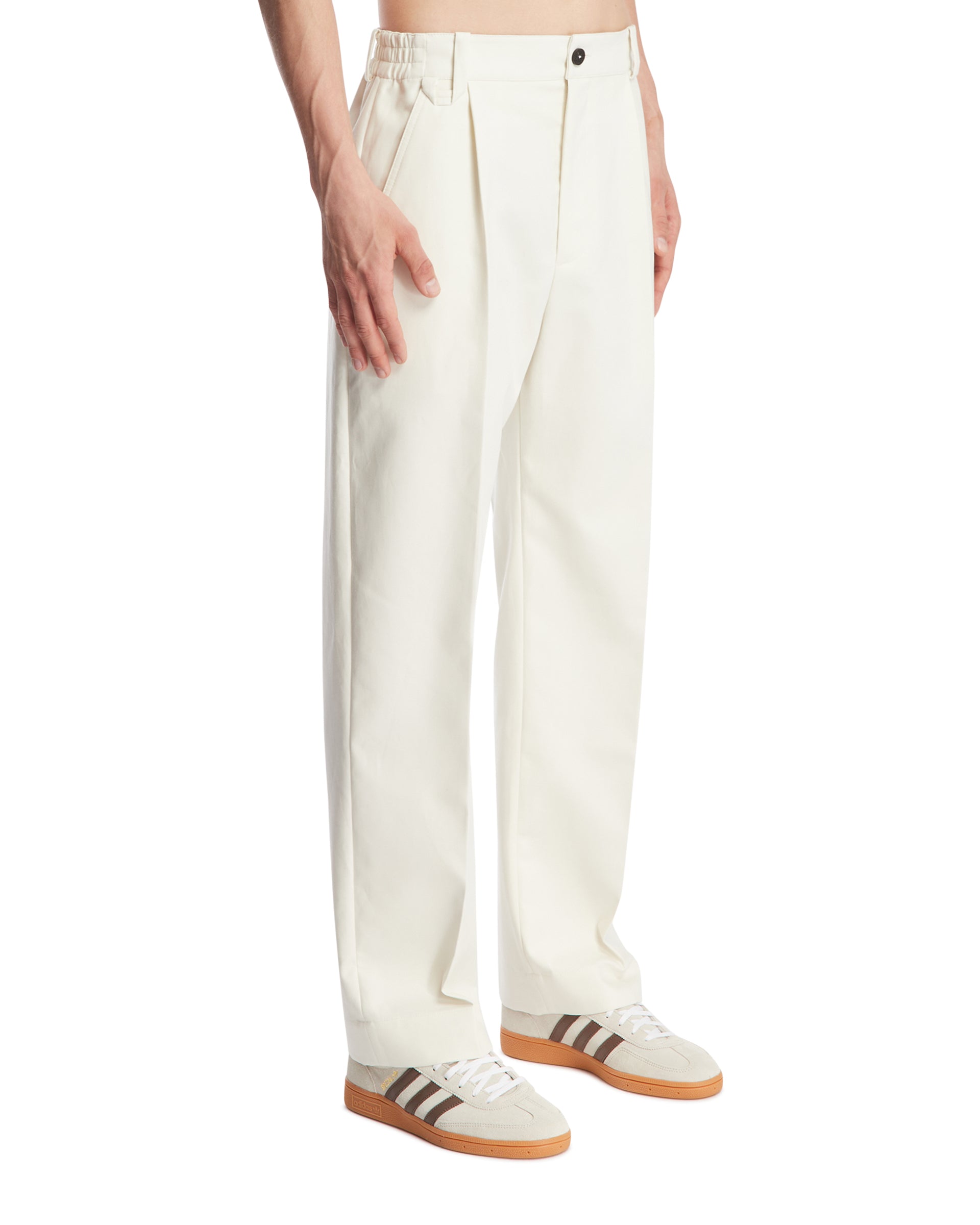 SS25---jacquemus---255PA1311706110_1_P_fda86752-9386-47e6-a25c-3aec9a0abde7.JPEG