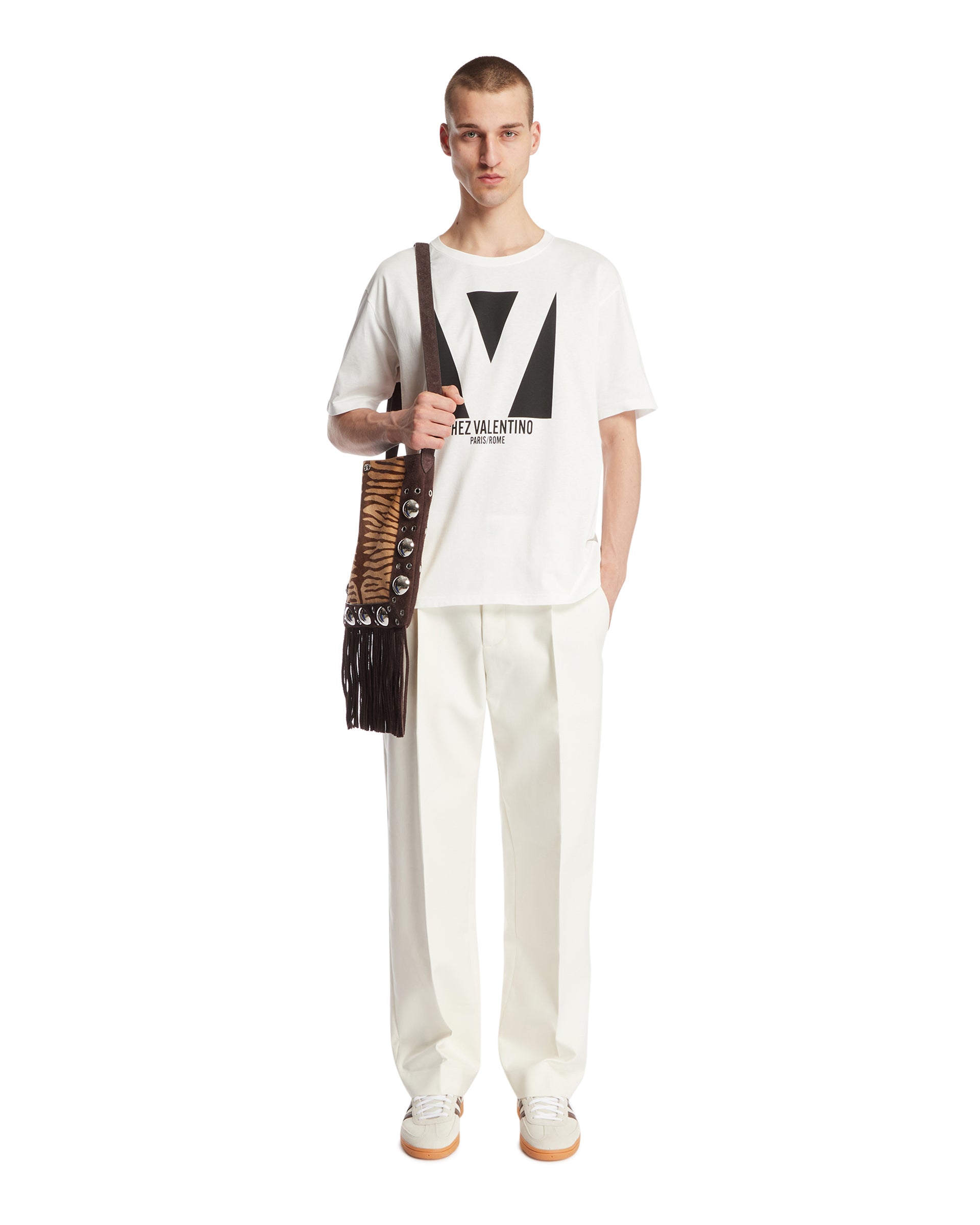 SS25---jacquemus---255PA1311706110_2_P_232ef470-750b-428b-a2e6-1c2bc1bafbd3.JPEG