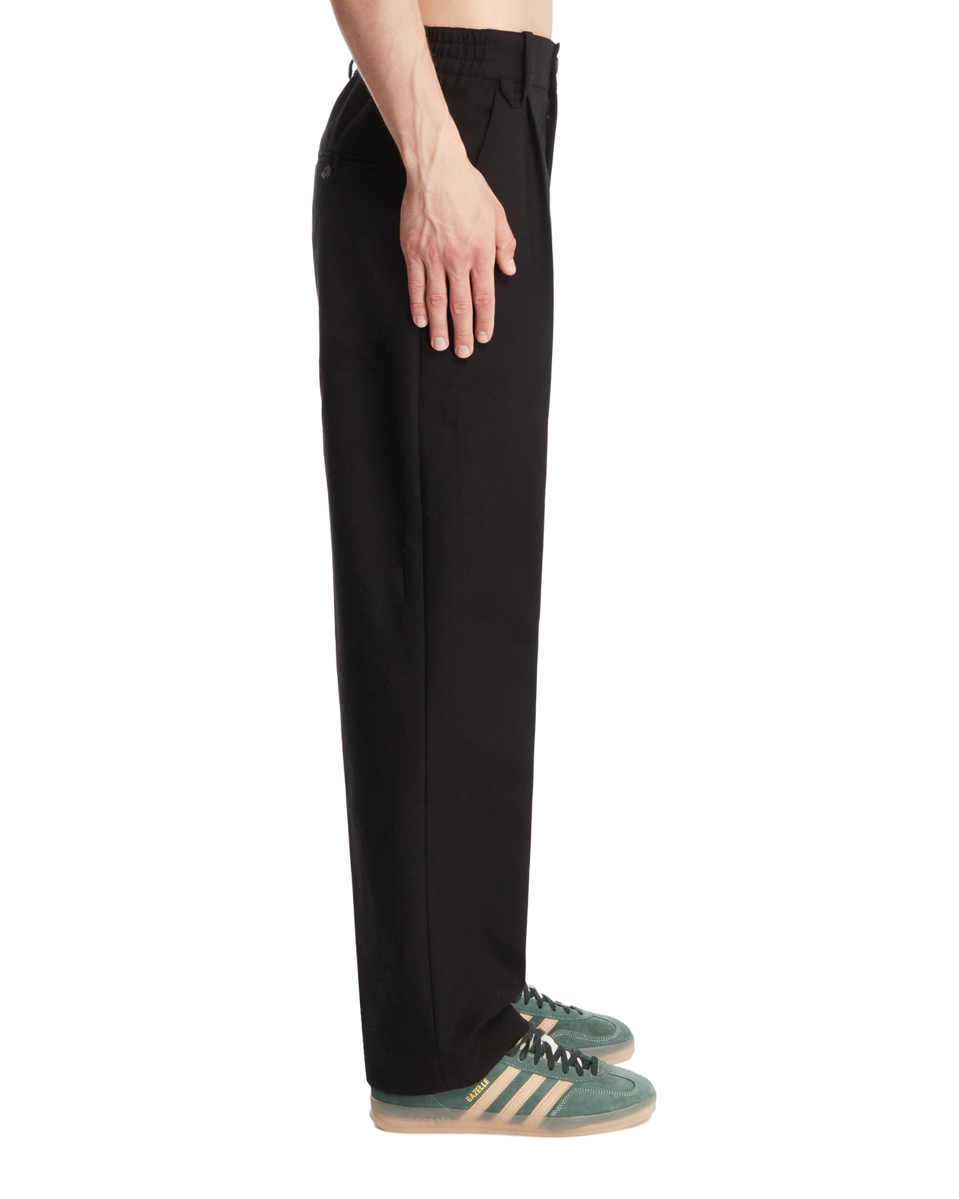 SS25---jacquemus---255PA1311706990_3_P_50ce593a-9079-4444-ae34-74c706117143.JPEG