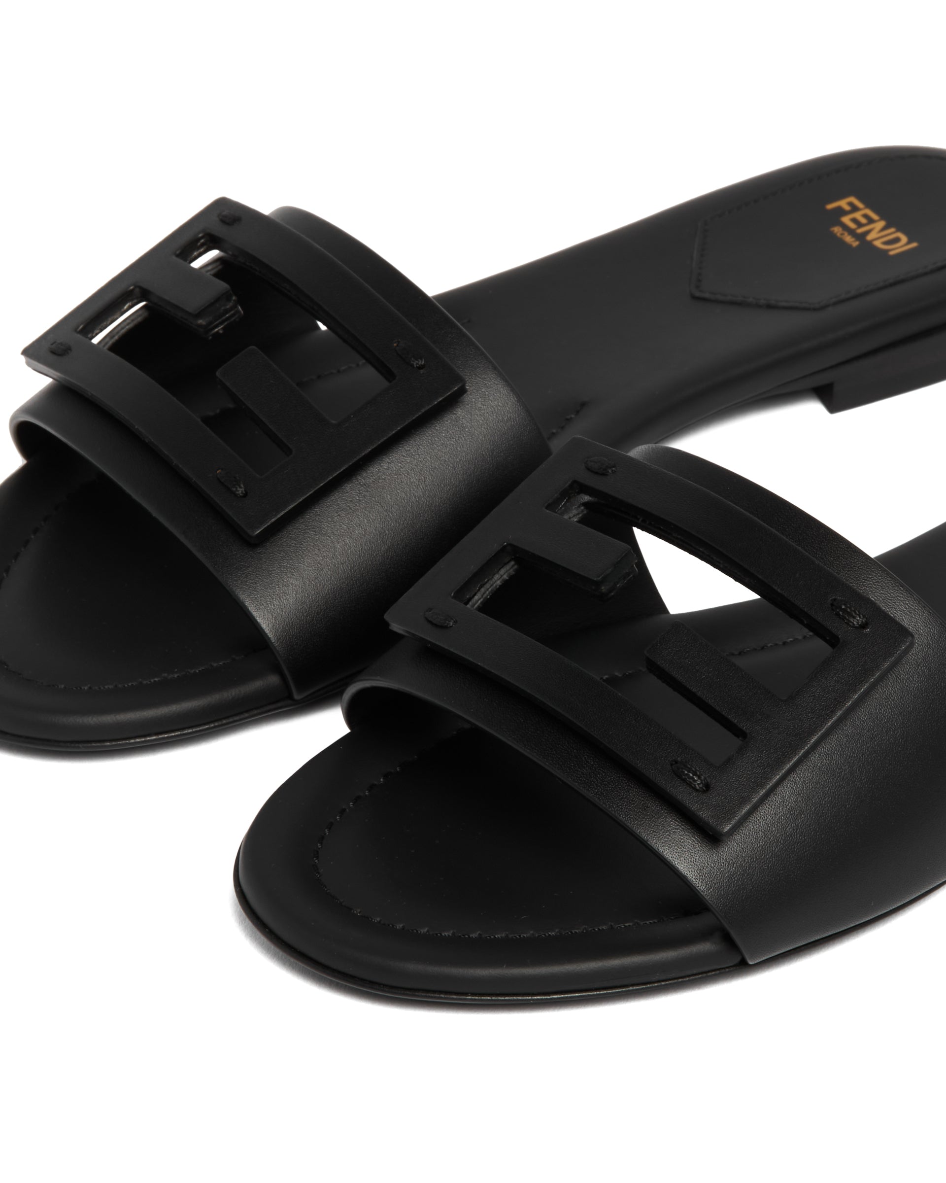 SS25---fendi---8R8136AE7TF0ABB_5_P_cf4836fd-42ef-4cca-9f8a-35773c5cb042.JPEG
