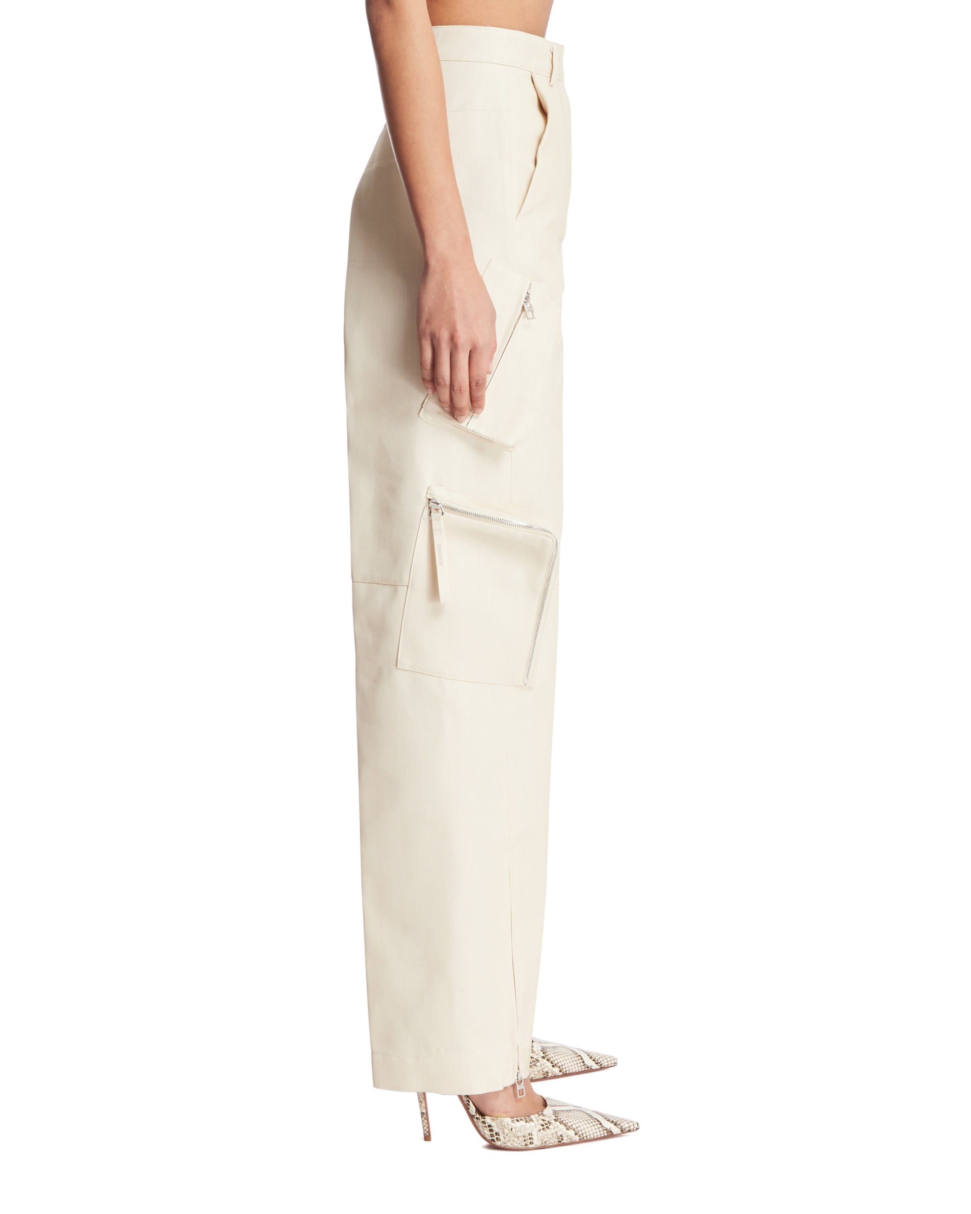 SS25---jacquemus---251PA1361629130_3_P.JPEG