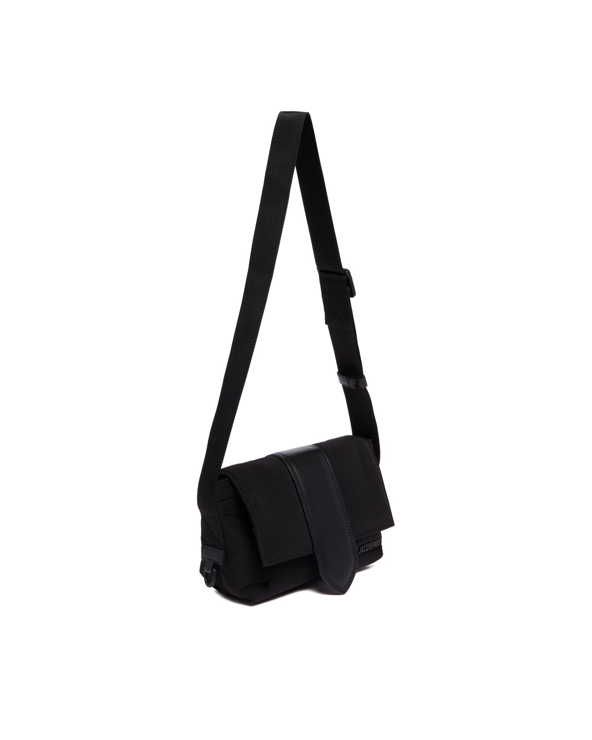 SS25---jacquemus---245BA3733174990_4_P_810c3b0e-53c1-4afd-a486-633b0c3874c6.JPEG