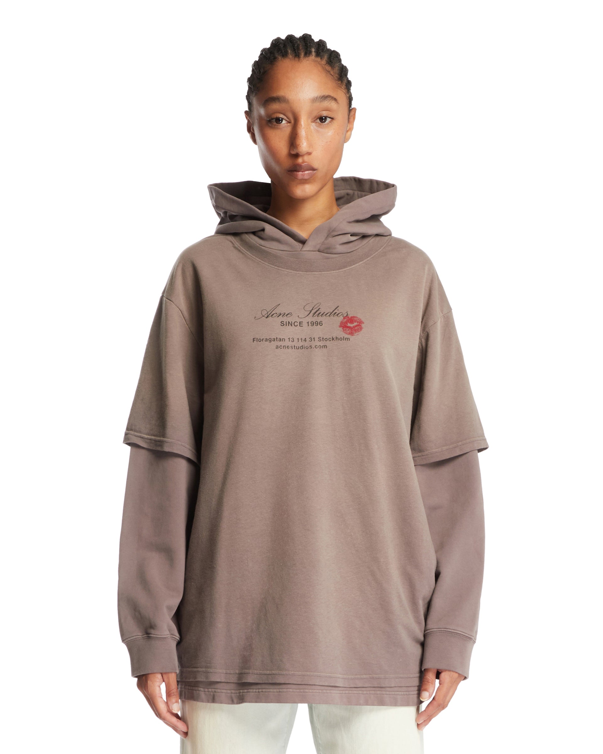 SS25---acne_20studios---AI0160902_ce52e0e0-1010-4129-8adb-fe3462493981.JPEG