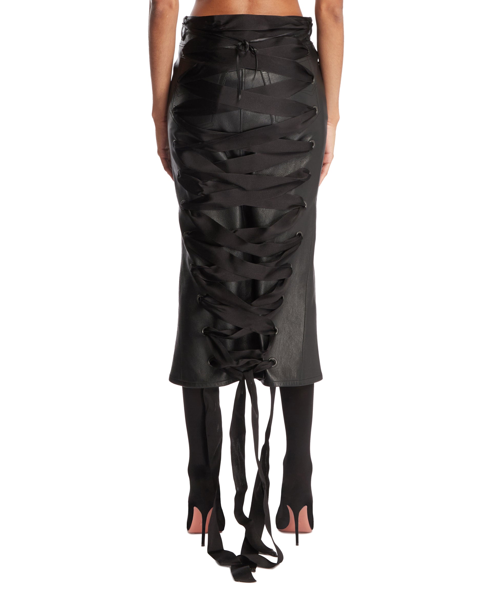 SS25---balenciaga---830758TSS011000_4_P_9c7b2e48-df3a-4fe8-9318-89a2d609793d.JPEG