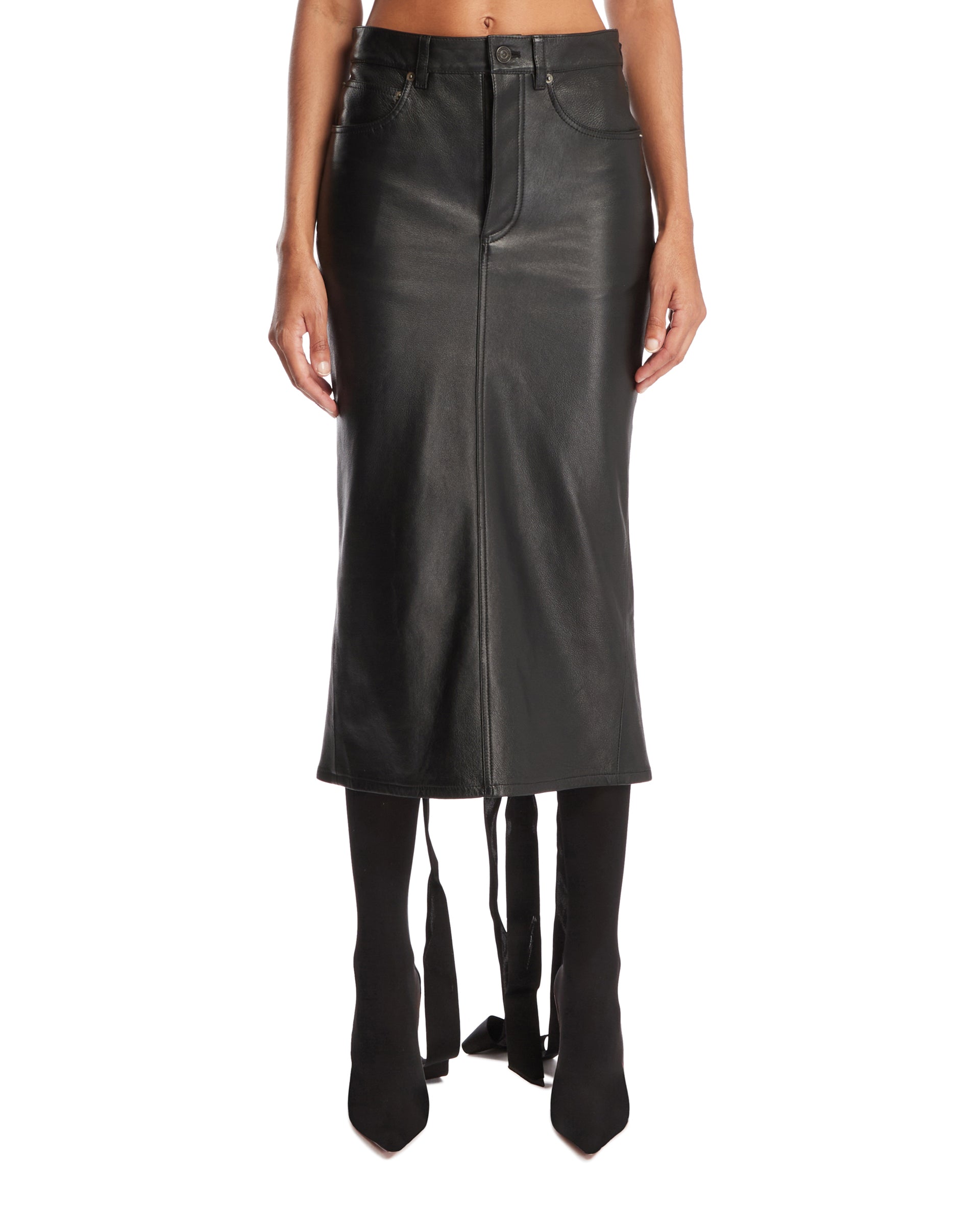 SS25---balenciaga---830758TSS011000_c30539cb-8c24-4296-9460-4dab41bd12f6.JPEG