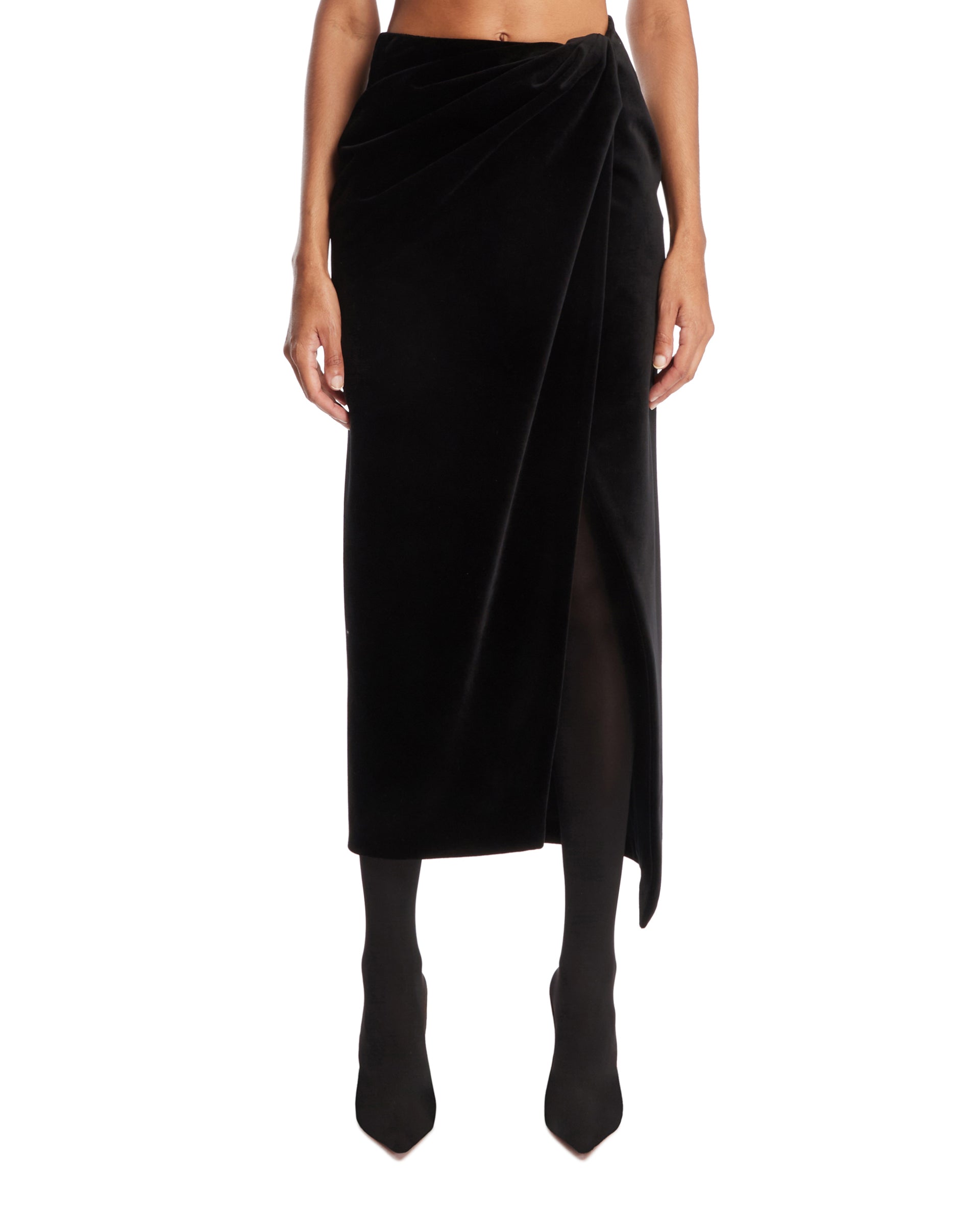 SS25---balenciaga---831233TMO261000_19db95ff-c3c7-4f7f-8769-ab0f6c569356.JPEG