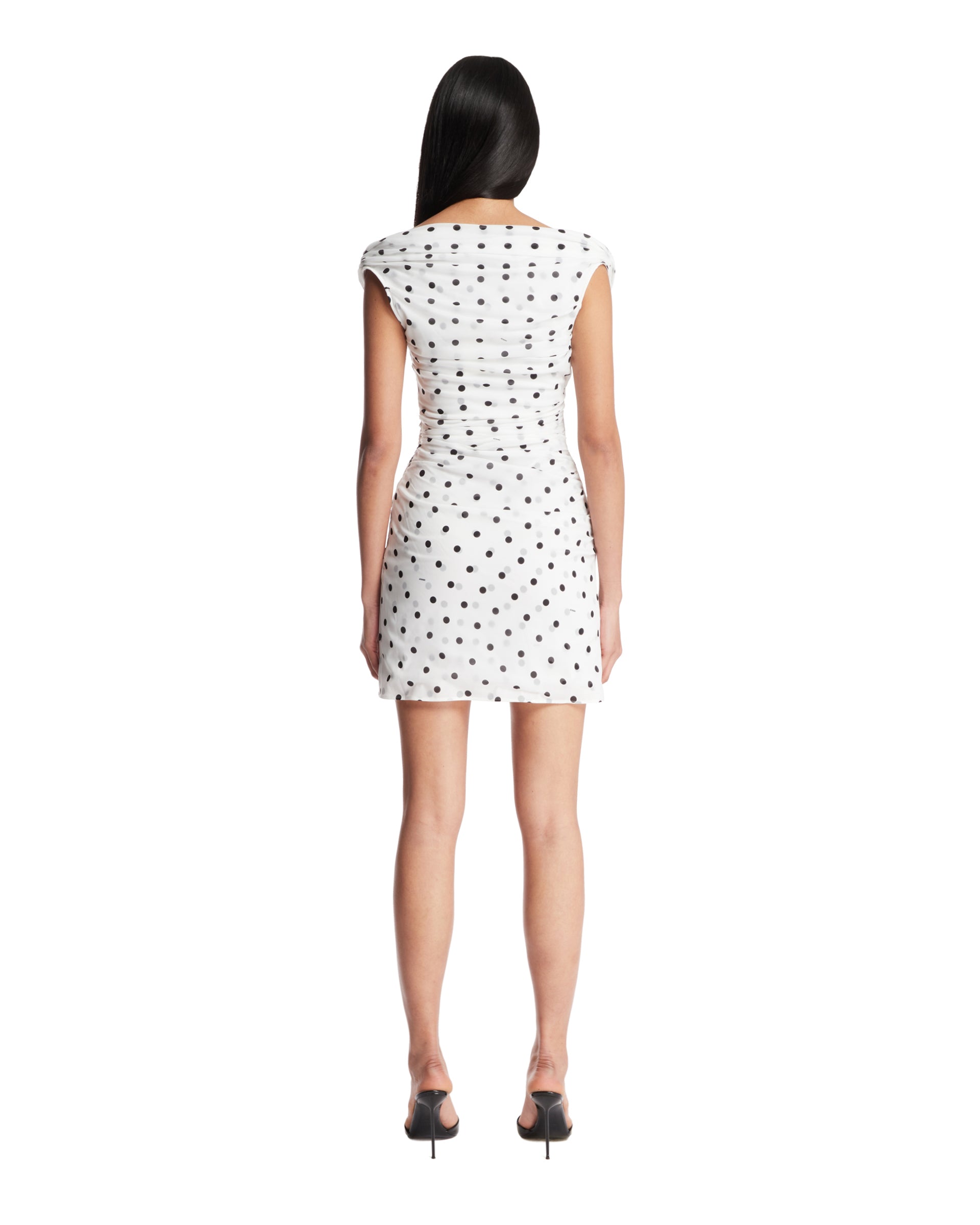 SS25---jacquemus---251DR22617809BT_4_P_1e278fb5-5afc-4a48-927d-df37125b8088.JPEG