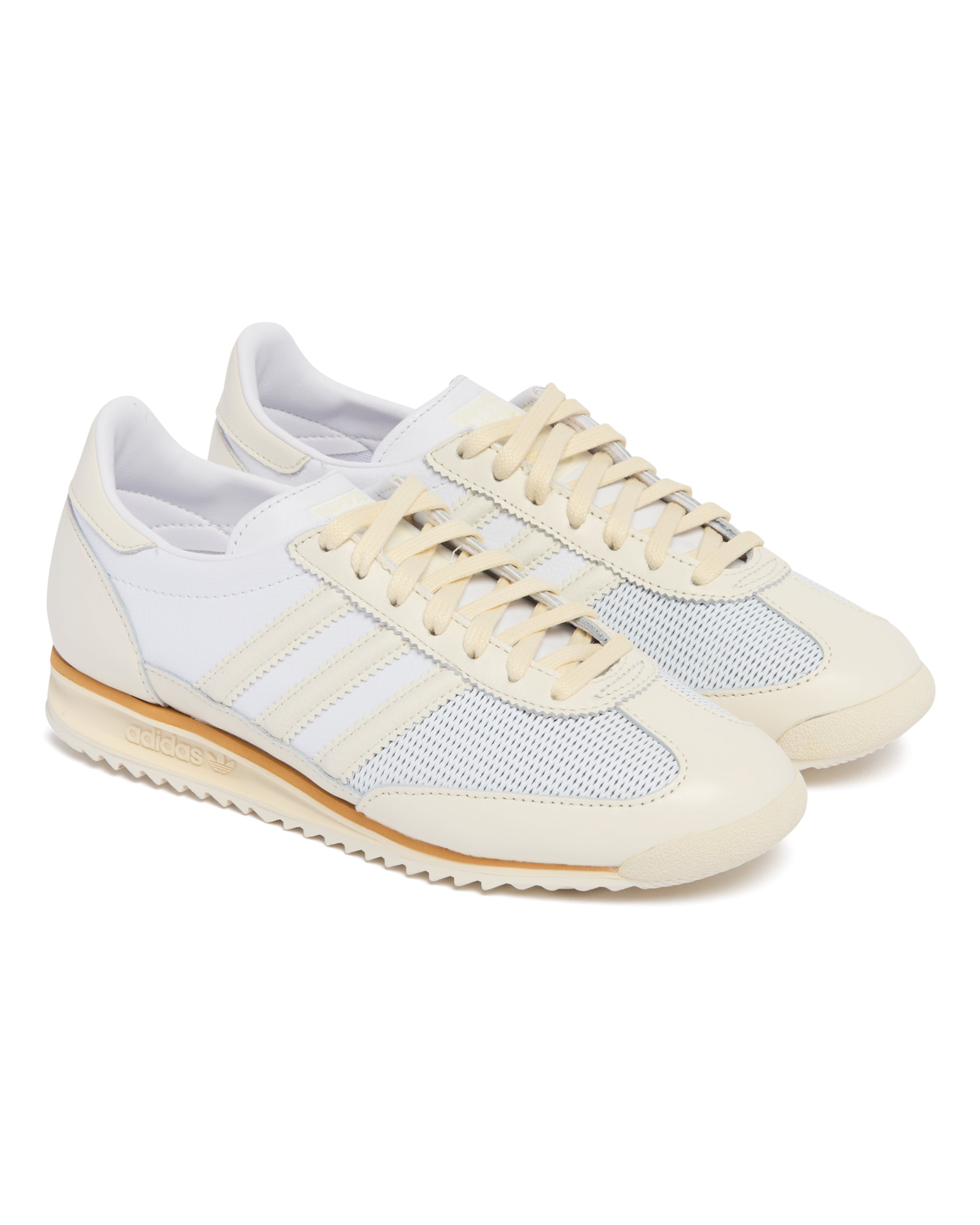 SS25---adidas_20originals---JH9887FTWWHT_3_P_8d43b10a-fe9b-47d9-a085-ad71f8202221.JPEG