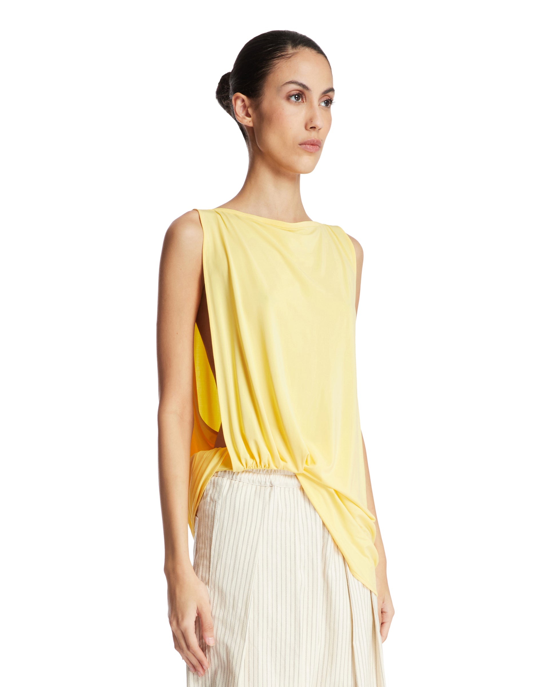 SS25---jacquemus---251TO1222381250_1_P_dbda8b32-34ad-437b-b64a-d83daa65a716.JPEG