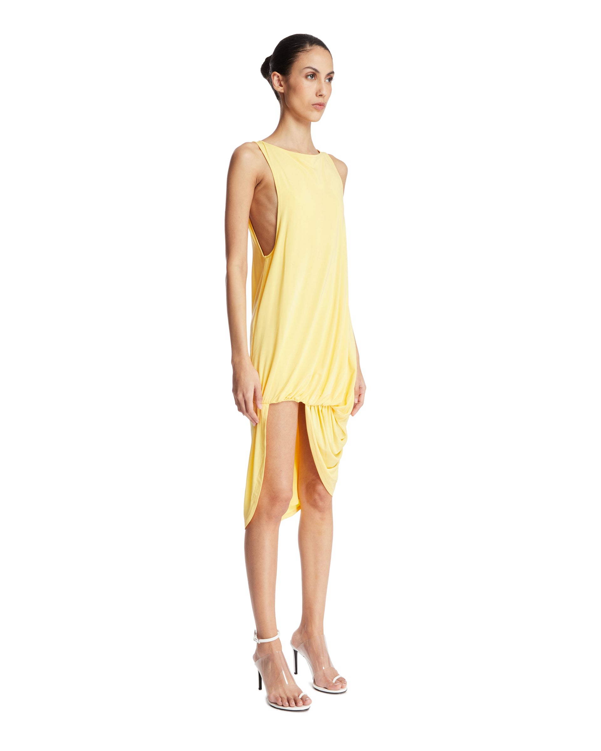 SS25---jacquemus---251DR2422381250_1_P_8a54dce0-a877-464b-ab91-e3dd3794844e.JPEG