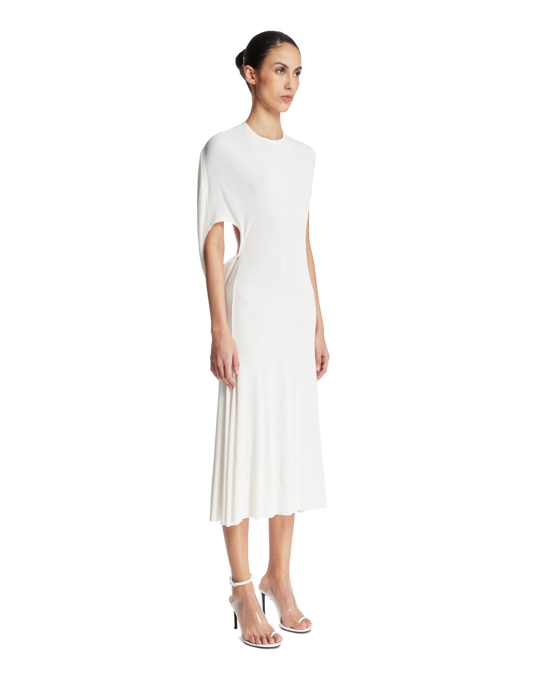 SS25---jacquemus---243DR1931026100_1_P_b7a31d8e-5a79-4b23-829e-f9e626a7881a.JPEG