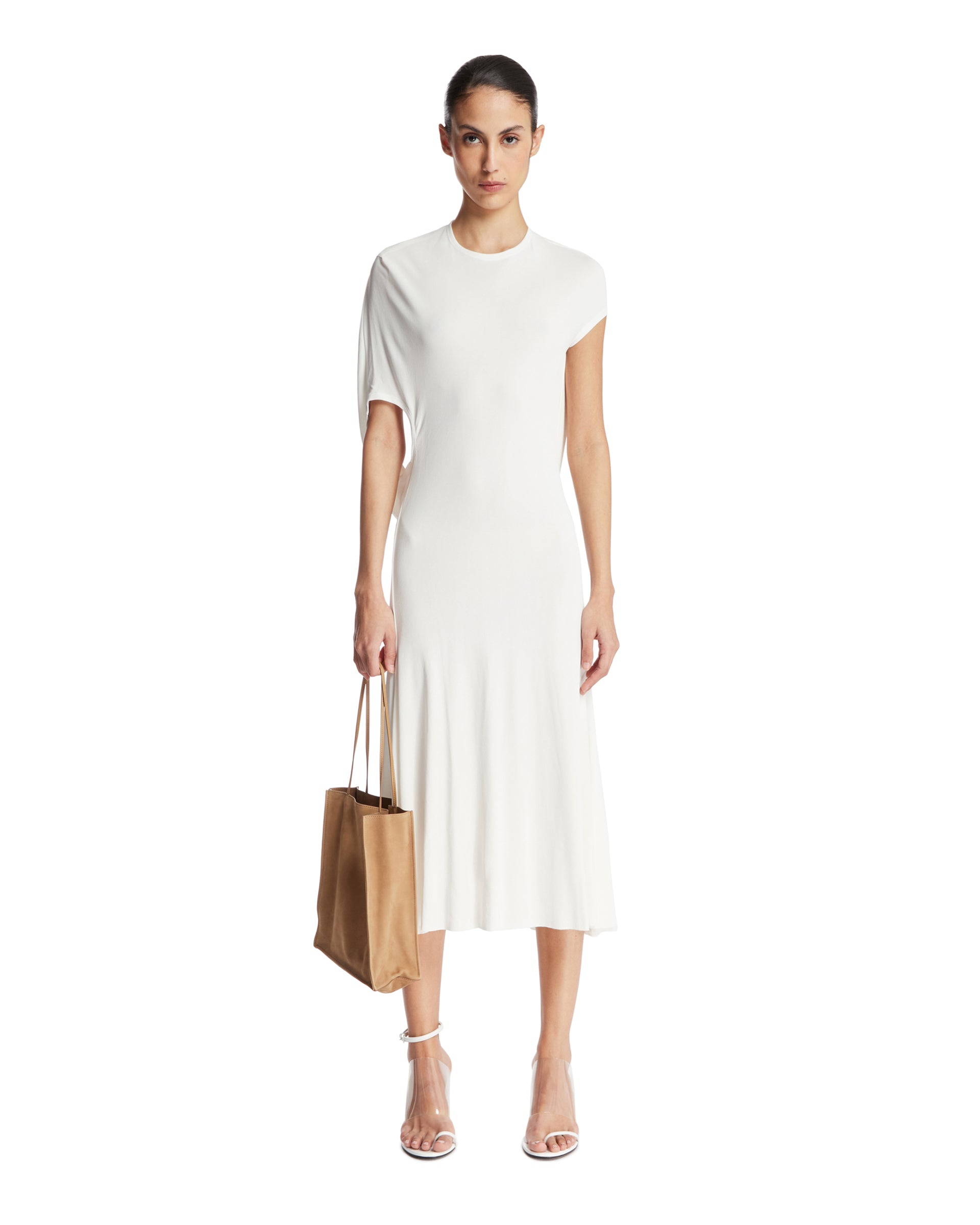 SS25---jacquemus---243DR1931026100_2_P_19ea79a4-ae39-49bb-891c-535a311a9306.JPEG