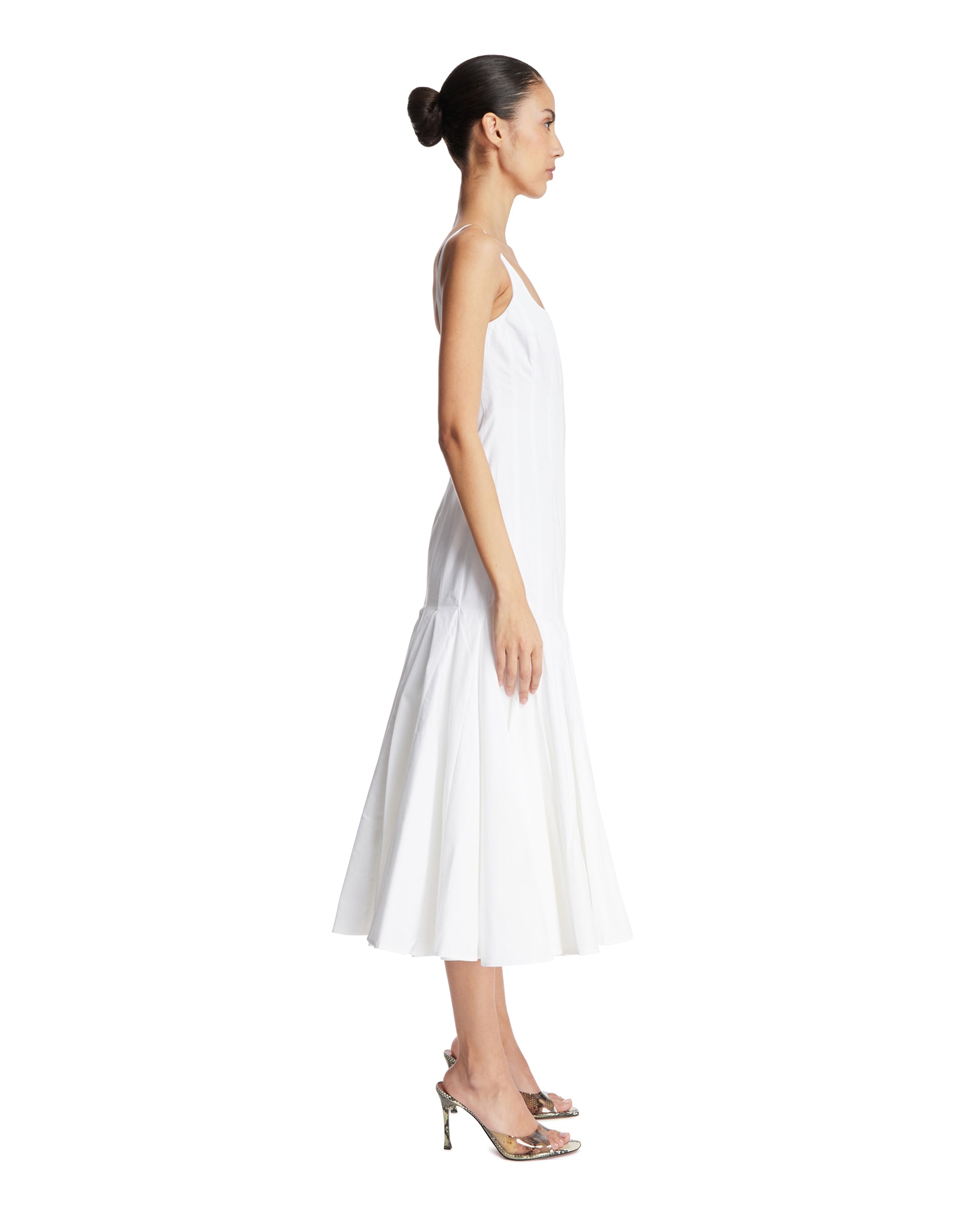 SS25---jacquemus---251DR2241520100_3_P_f86a8076-eb7c-4a0b-8843-a58c29be4de3.JPEG