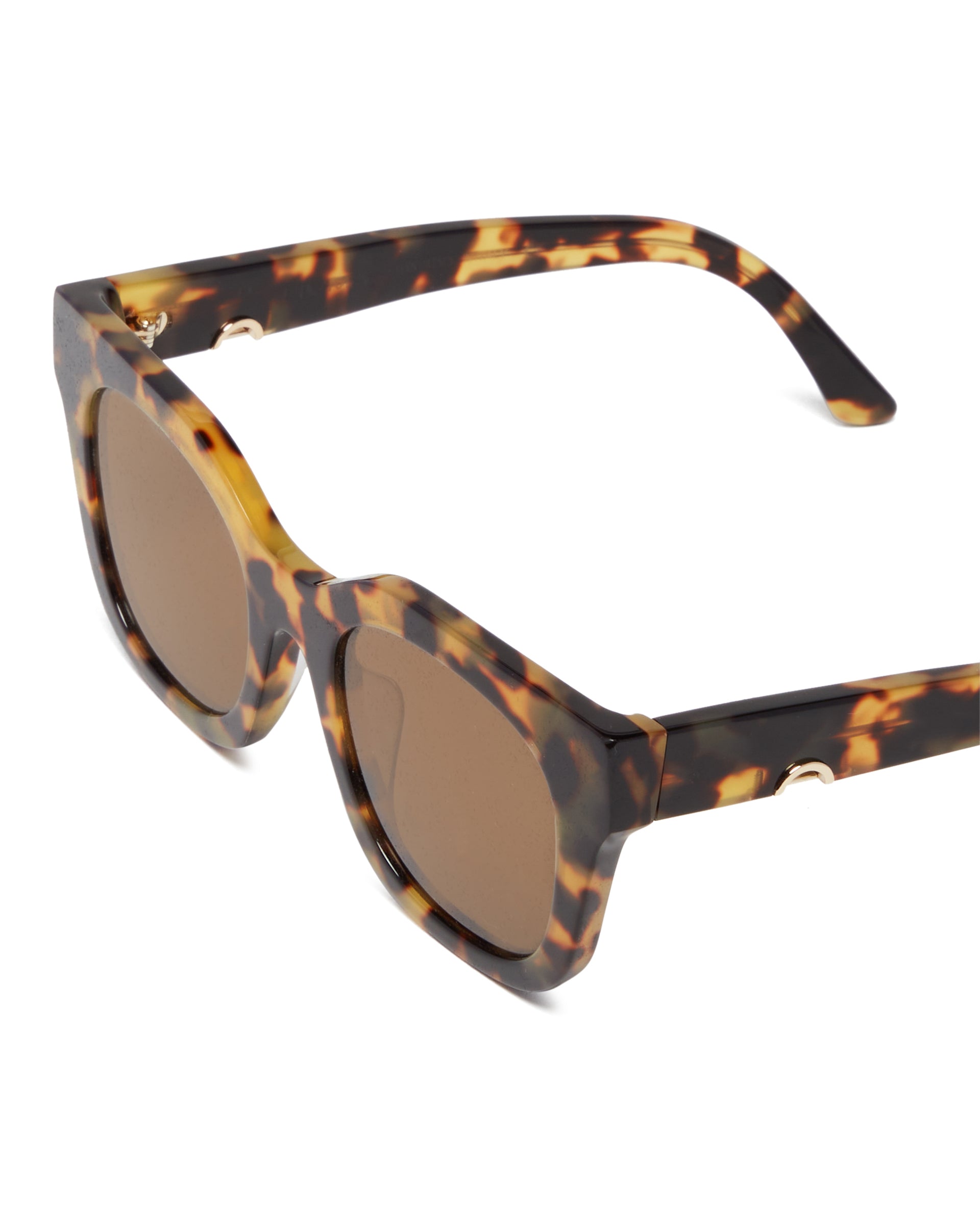 SS24---huma_20eyewear---HUMABLUE19_5_P_9587317b-a7ac-485b-b114-73217079c61f.jpg