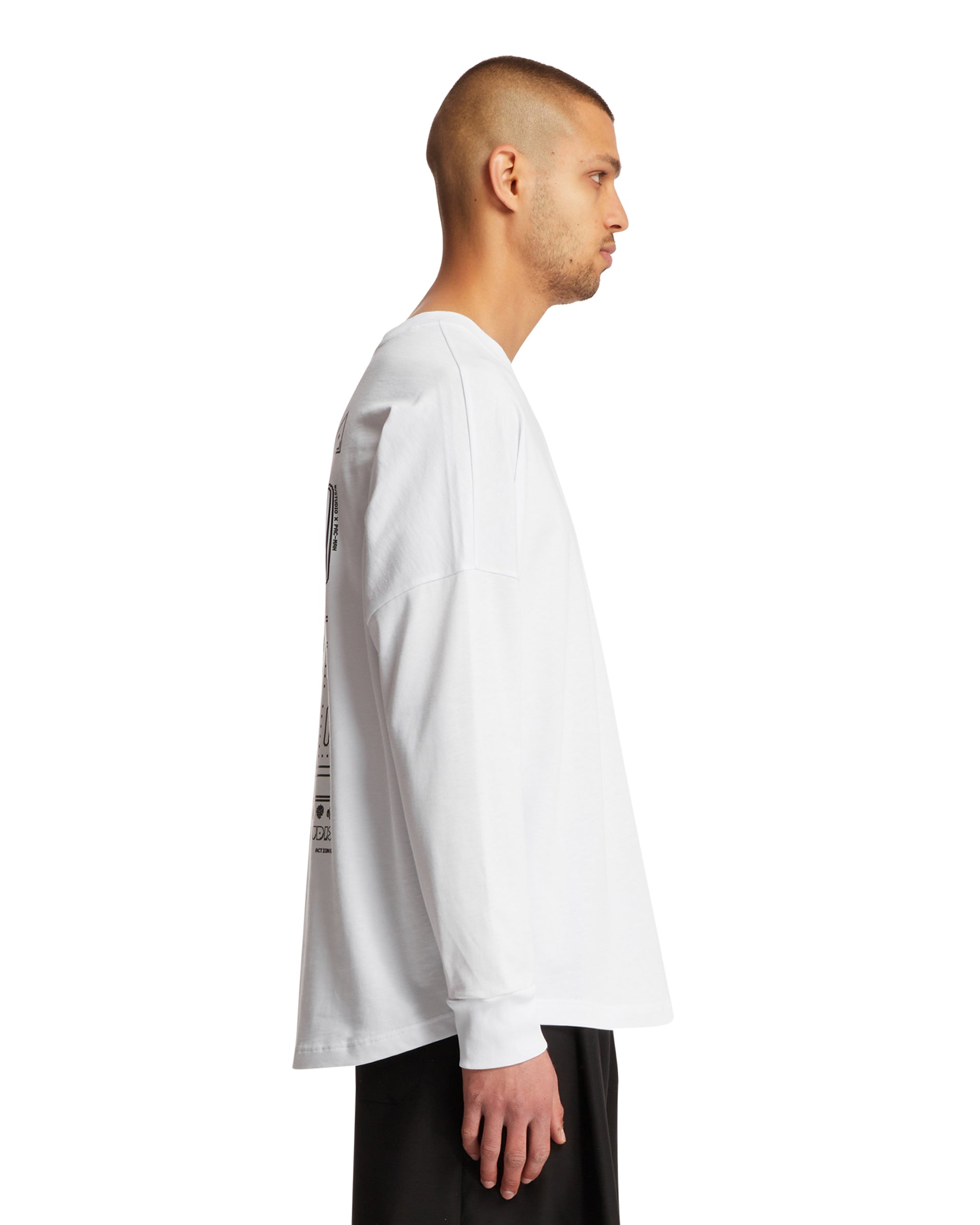 SS24---pac-man---LONGSLEEVEPRINT_20BLACK_20BASE_20WHITE_3_P.JPEG