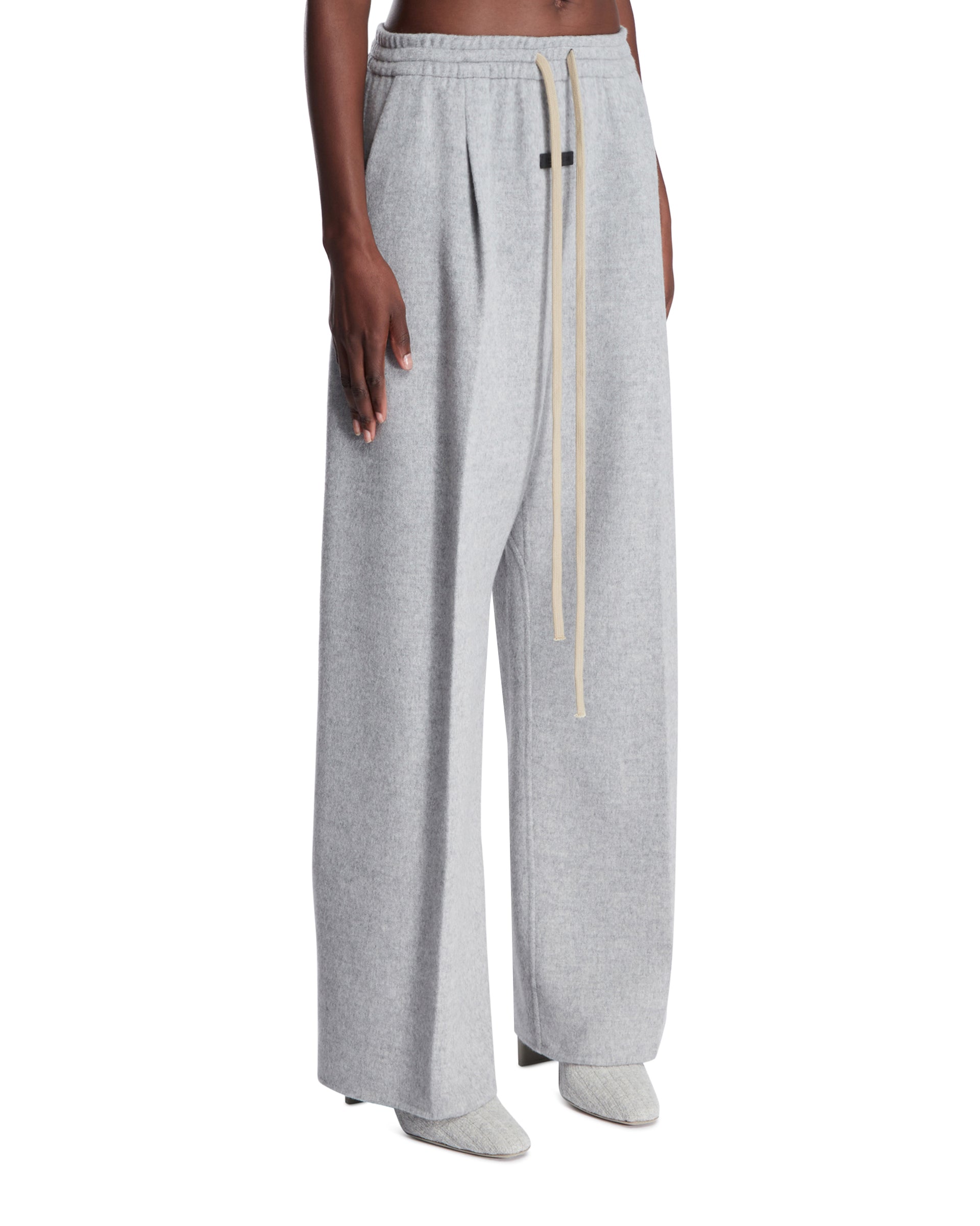 FW24-25---fear_20of_20god---FG24FW404003DWCPARISSKY_1_P_c14976ba-2ecb-4a69-a3ba-4d54ff0c8e68.jpg
