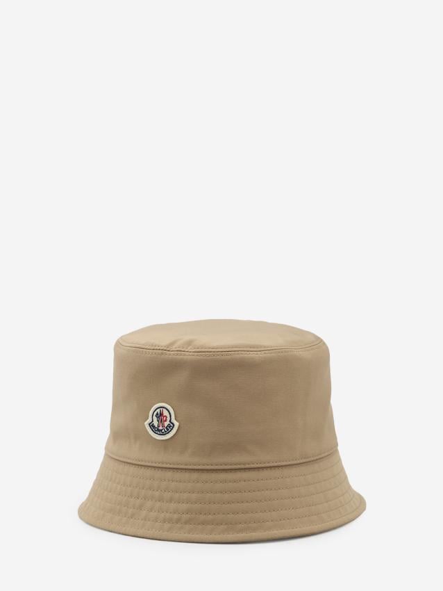p25_moncler_p25-moncler-3b000255983x2262p.jpg