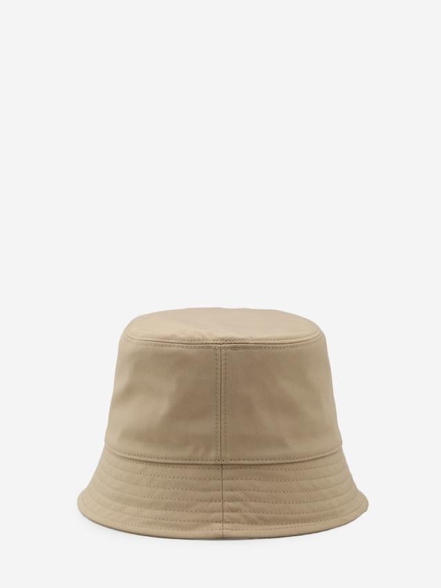 p25_moncler_p25-moncler-3b000255983x2263p.jpg