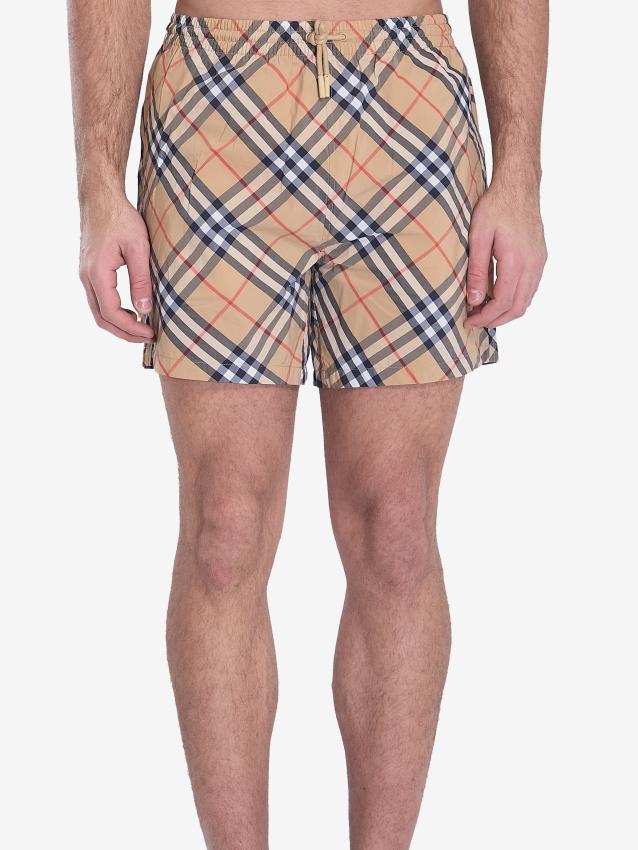 p25_burberry_p25-burberry-8087335b9368.jpg