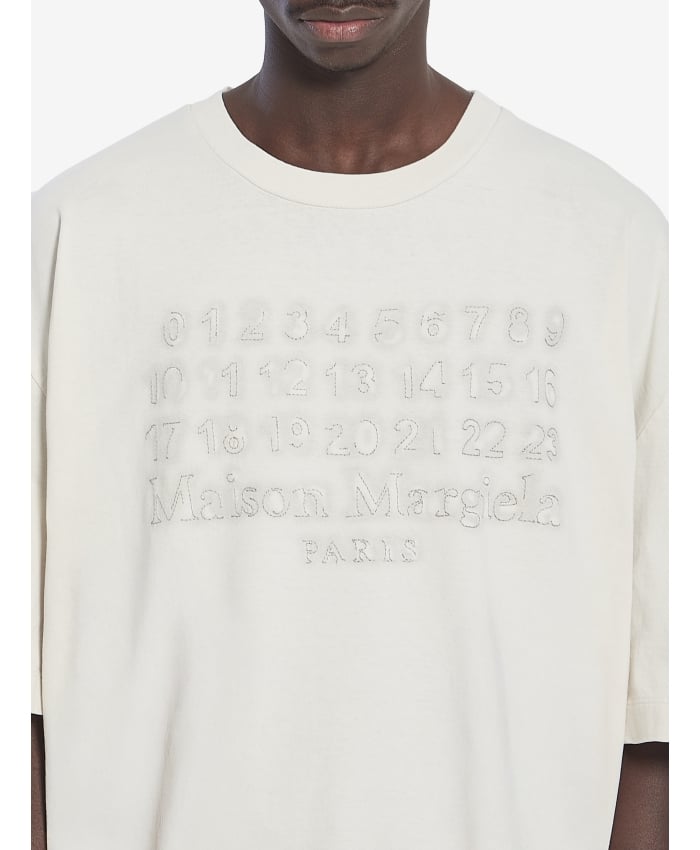 p25_maison-margiela_p25-maison-margiela-s50gc0705s245671032p.jpg