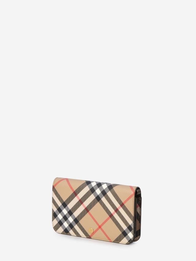 p25_burberry_p25-burberry-8095123b93682p.jpg