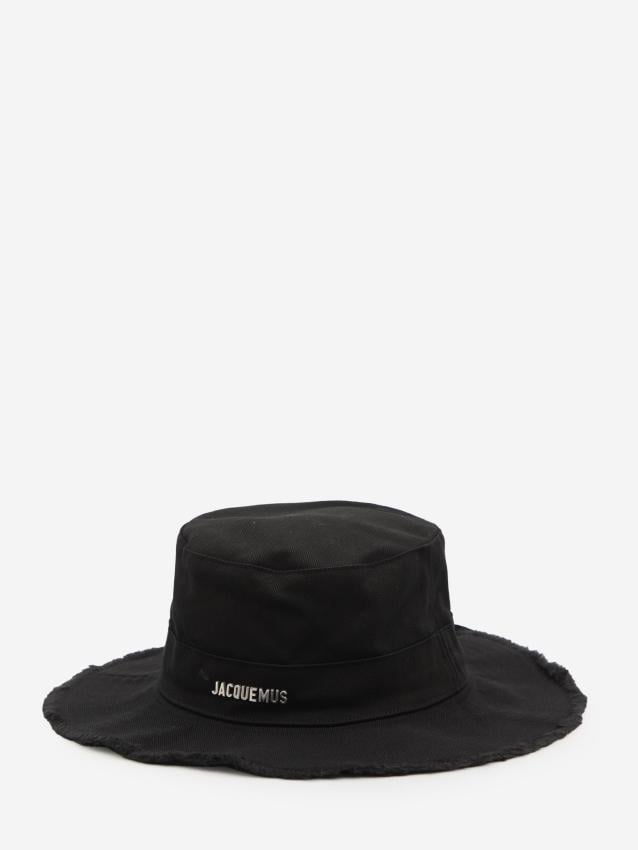p25_jacquemus_p25-jacquemus-213ac00250019902p.jpg