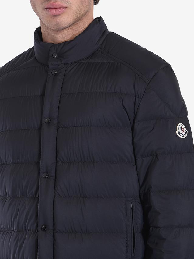 p25_moncler_p25-moncler-1a00023597yd9992p.jpg
