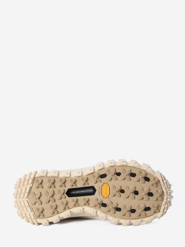 p25_moncler_p25-moncler-4m00100m555221i5p.jpg