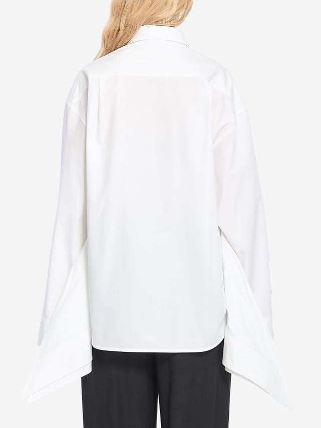 p25_balenciaga_p25-balenciaga-830990trm2890001p.jpg