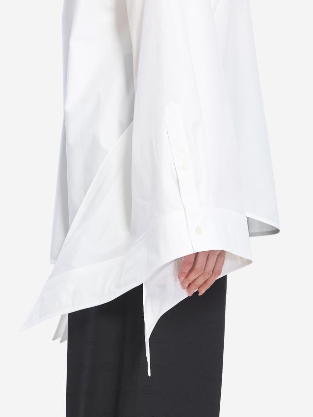 p25_balenciaga_p25-balenciaga-830990trm2890003p.jpg