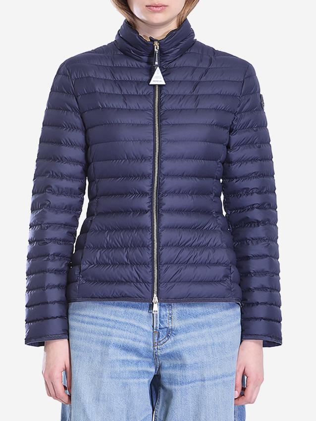 p25_moncler_p25-moncler-1a00060596zr742.jpg
