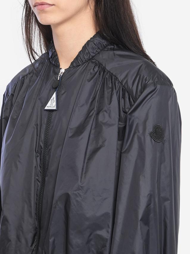 p25_moncler_p25-moncler-1a00124597yf9993p.jpg