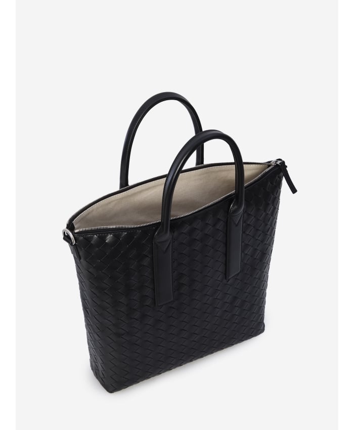 p25_bottega-veneta_p25-bottega-veneta-815783v2hl188034p.jpg