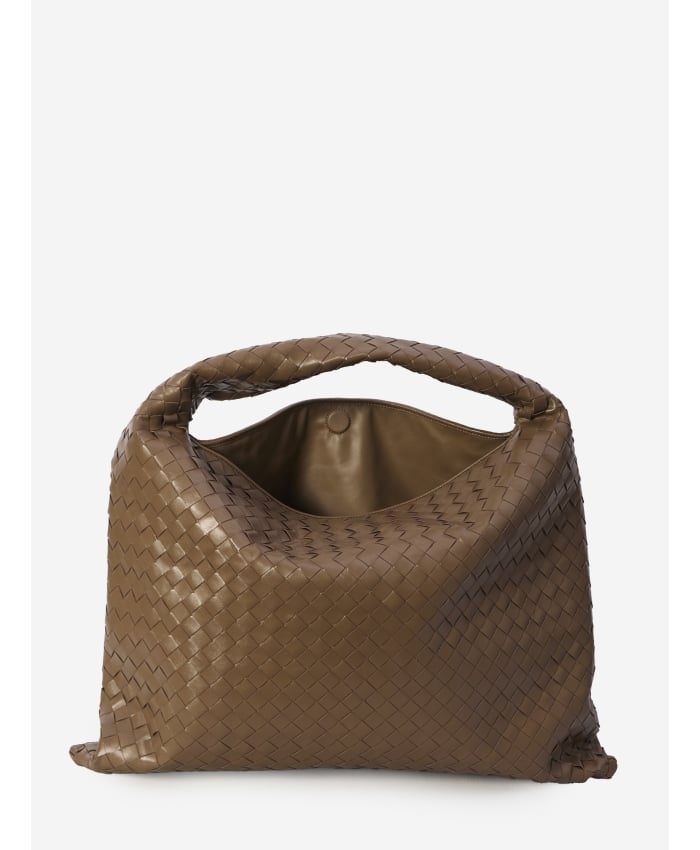 p25_bottega-veneta_p25-bottega-veneta-763970v3iv123604p.jpg