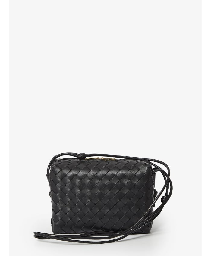 p25_bottega-veneta_p25-bottega-veneta-723548v1g1184253p.jpg