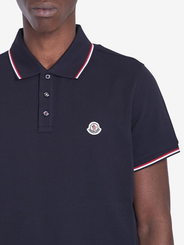 p25_moncler_p25-moncler-8a703008455677x2p.jpg