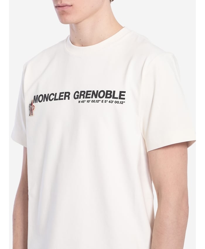 p25_moncler-grenoble_p25-moncler-grenoble-8c0000189aw10412p.jpg